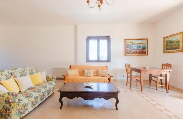 צ'לייה מספיקה Villa Degli Ulivi מראה חיצוני תמונה